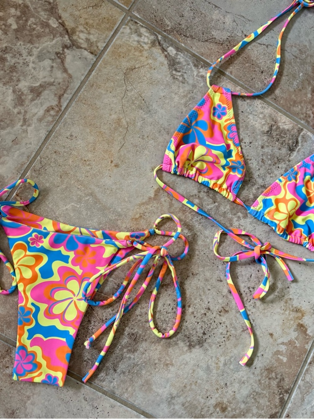 Kulani Kinis Women’s Small Bikini Set 2 Piece Swim Retro Floral Cheeky Y2K Beach